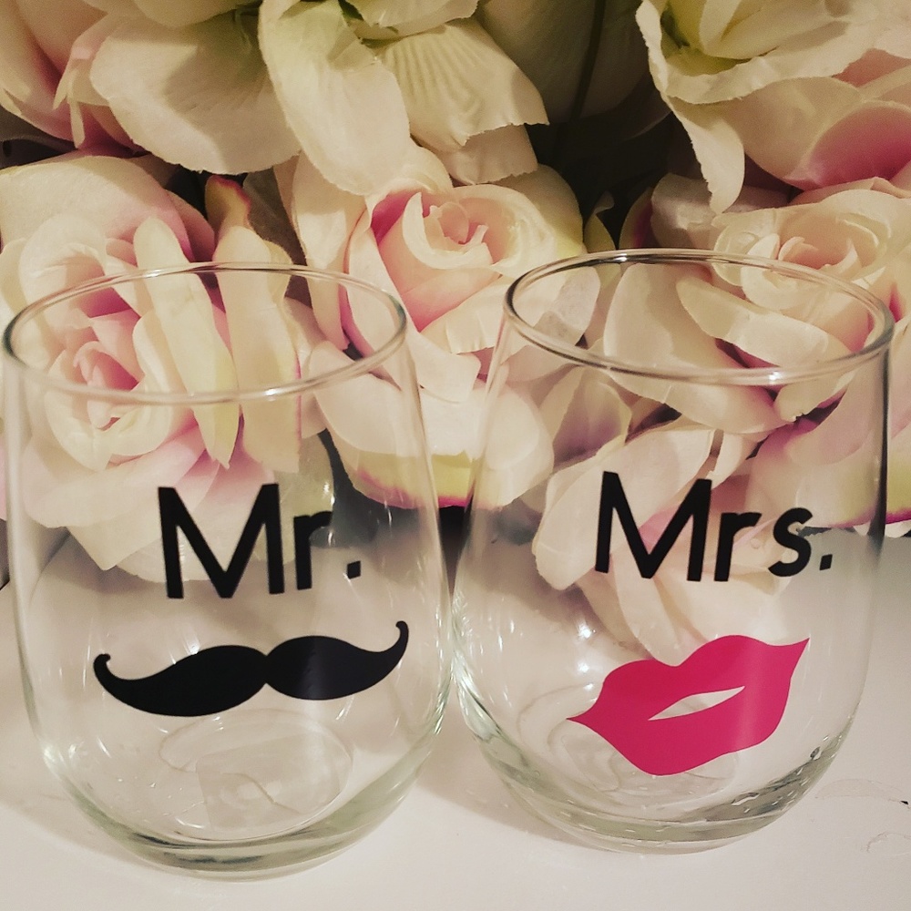 Mr. & Mrs. Stemless wine glasses